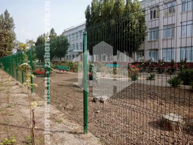 3D заборы для школы 300 метров высота 1,8м