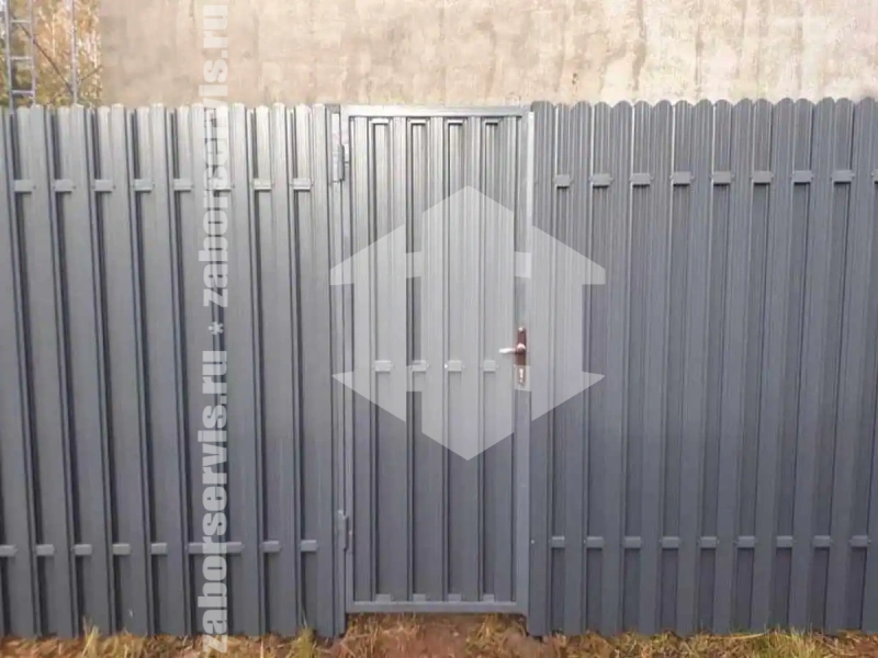Забор из металлического штакетника оцинкованный 80 метров