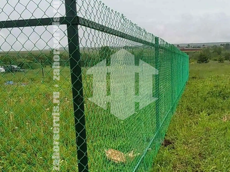 Забор из сетки рабицы на профильном каркасе 69 метров