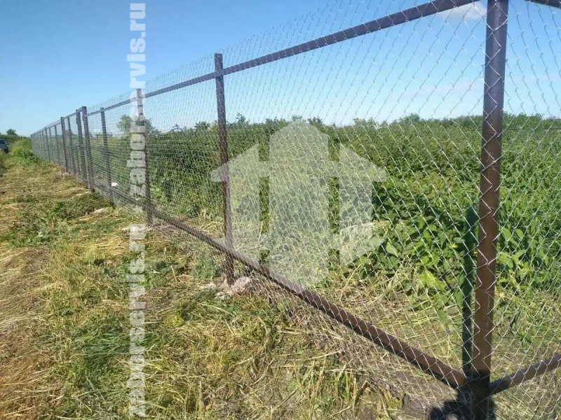 Забор из сетки рабицы на профильном каркасе 130 метров