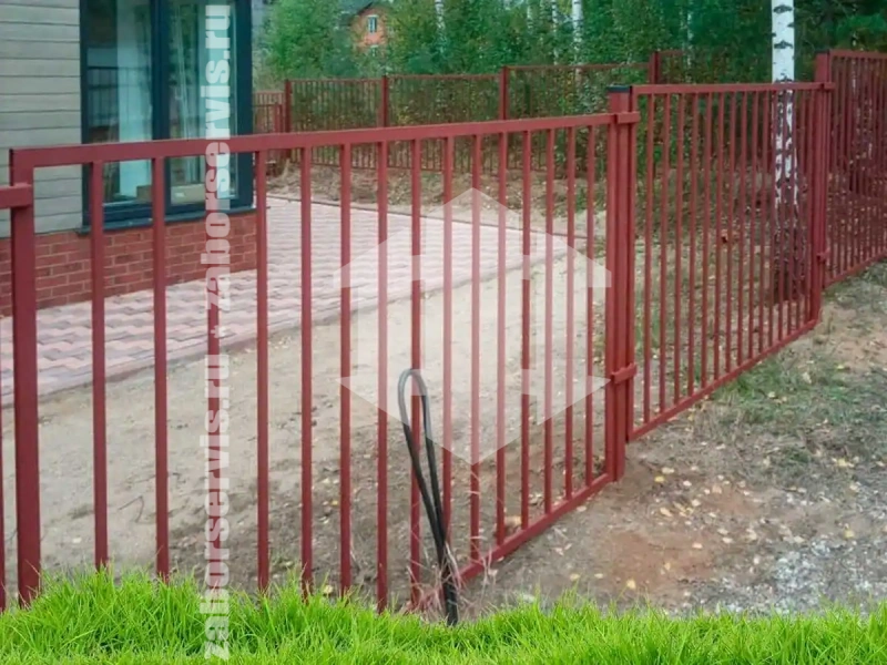 Сварной забор на забивных столбах 75 метров