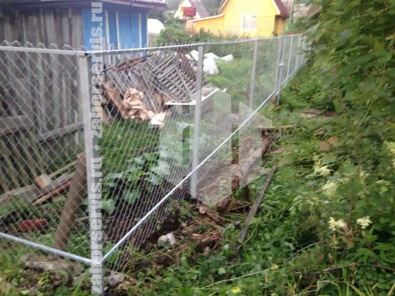 Забор из сетки рабицы на профильном каркасе 78 метров